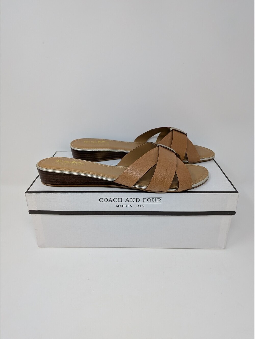 Coach and Four Aosta Women's Sandals Size 9 Cognac Platinum Leather Made Italy